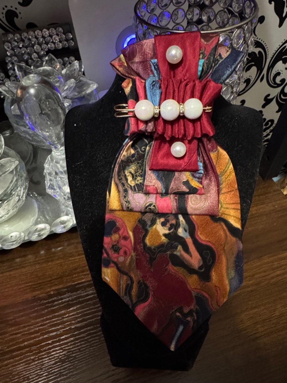 Multicolor Satin Cravat with Pearl Brooch Tie